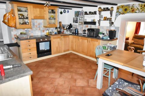 2 bedroom end of terrace house for sale, The Bank, Blowinghouse, Redruth