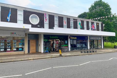 Convenience store to rent, Church Road, Wirral CH63