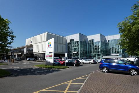 Retail property shopping centre to rent, Concourse, Skelmersdale WN8