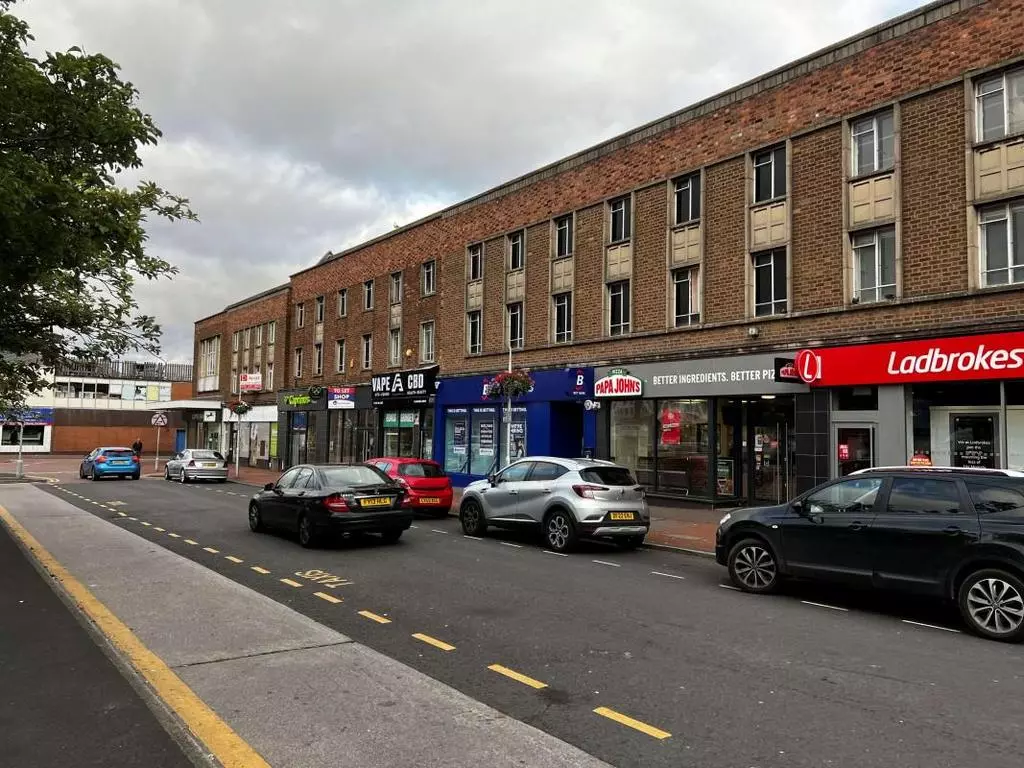 Marina Drive, Ellesmere Port CH65 Convenience store