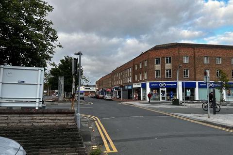 Convenience store to rent, Marina Drive, Ellesmere Port CH65