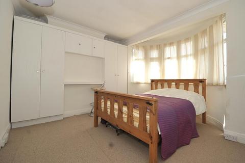 2 bedroom house to rent, Ashburton Road, Ruislip HA4