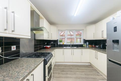 5 bedroom detached house for sale, Leeds LS8