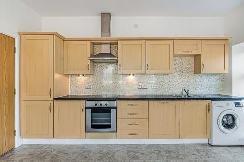 2 bedroom flat for sale, Redding Wood Lane, Steeton, Keighley, West Yorkshire, BD20