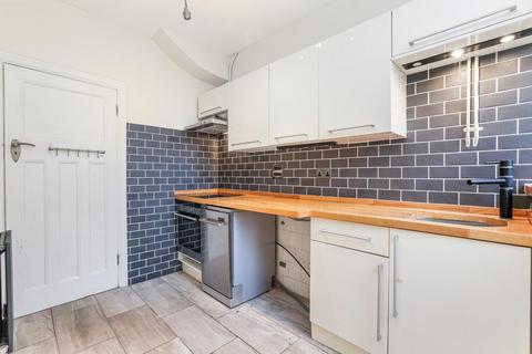 3 bedroom terraced house for sale, Elm Park Road, London