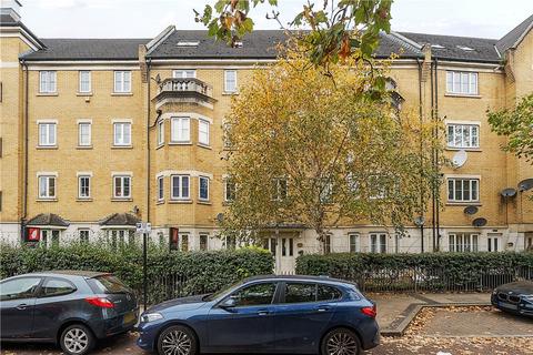 3 bedroom apartment for sale, Kelly Avenue, London