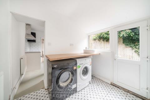 48 Philip Road, Ipswich, IP2 8BQ