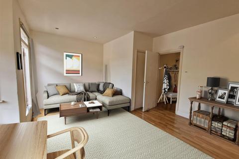 1 bedroom flat for sale, Lithos Road, NW3, Belsize Park