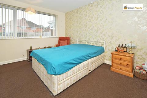 45 Bernard Grove, Stoke-on-trent, ST3 7NZ