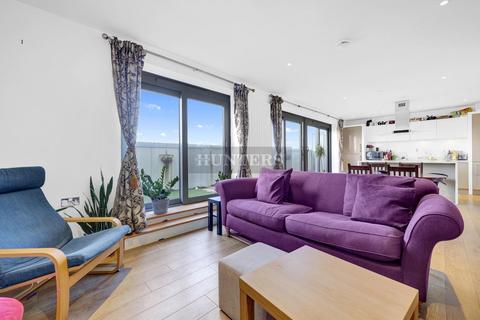 3 bedroom penthouse to rent, Moro Apartments, 22 New Festival Avenue, London, E14