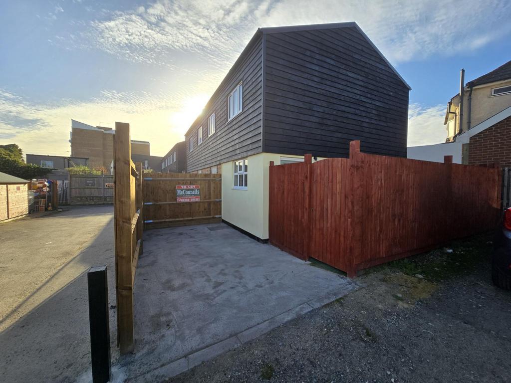 2 Bedroom First Floor Maisonette