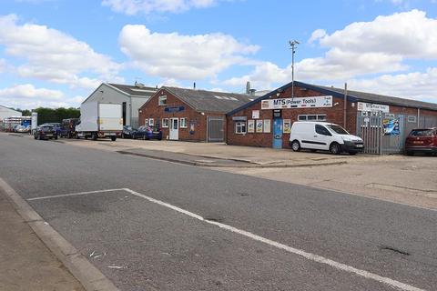 Industrial unit to rent, St James Mill Road, Northampton NN5