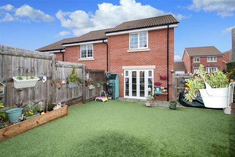 2 bedroom end of terrace house for sale, Bootmaker Crescent, Raunds NN9