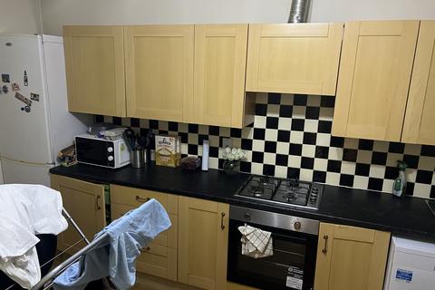 2 bedroom flat to rent, Nottingham Road, Borrowash DE72