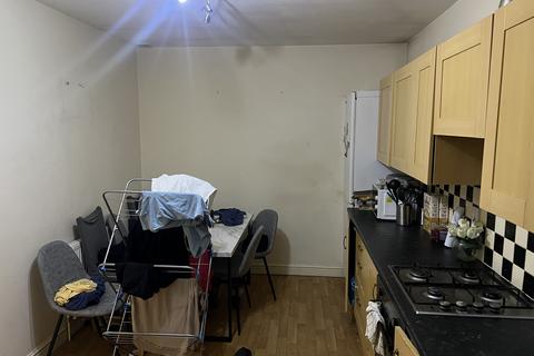 2 bedroom flat to rent, Nottingham Road, Borrowash DE72