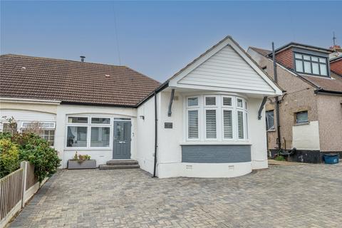 3 bedroom bungalow for sale, Huntingdon Road, Southchurch Park Area, Essex, SS1