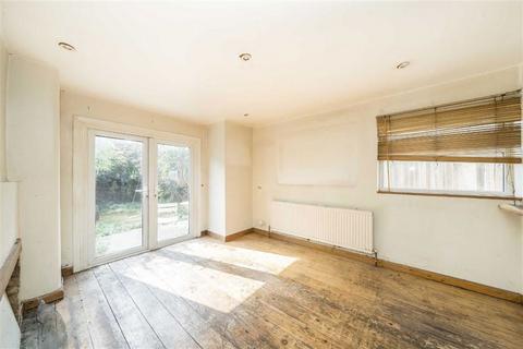 2 bedroom flat for sale, Adelaide Avenue, London SE4