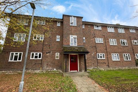 1 bedroom flat to rent, Broxburn Drive, South Ockendon, Essex, RM15