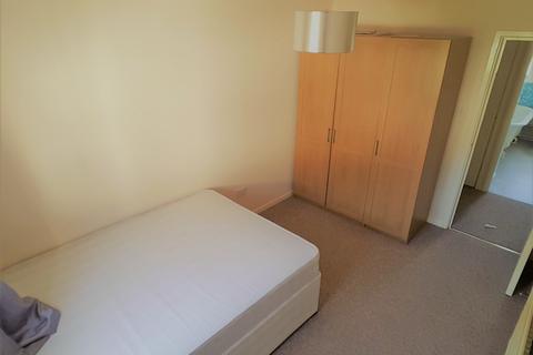 1 bedroom flat to rent, Brunswick Court, Russell Street, Swansea