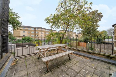 2 bedroom flat for sale, Hubert Grove, London SW9