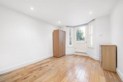 2 bedroom flat for sale, Hubert Grove, London SW9