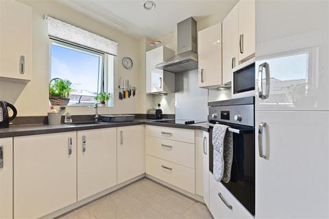 2 bedroom apartment for sale, Tyefield Place, Pound Lane, Hadleigh, Ipswich, Suffolk, IP7 5FE