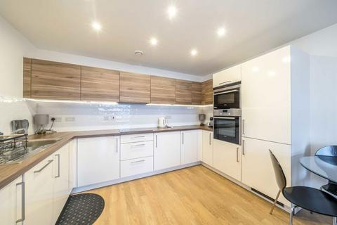 2 bedroom flat to rent, Jefferson Plaza, London E3