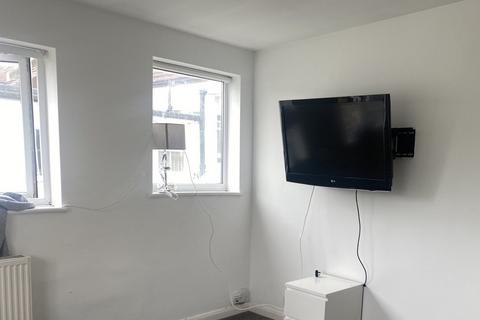 Studio to rent, Carlisle Road, Hove BN3