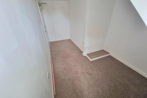 2 bedroom flat to rent, Newport Road, Rumney, Cardiff, South Glamorgan. CF3 4LH