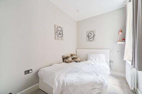 2 bedroom flat for sale, Southwell Road, Camberwell, London, SE5