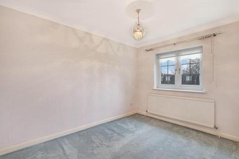 3 bedroom end of terrace house for sale, Parkside, Buckhurst Hill IG9