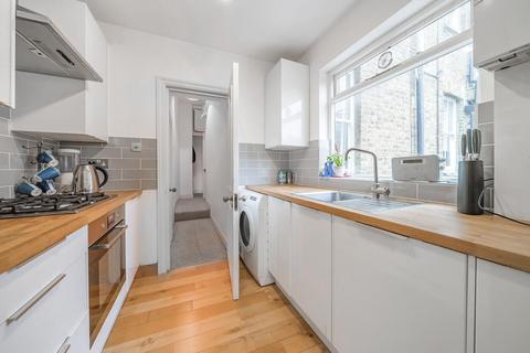 1 bedroom flat for sale, Chesson Road, Fulham