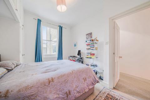 1 bedroom flat for sale, Chesson Road, Fulham