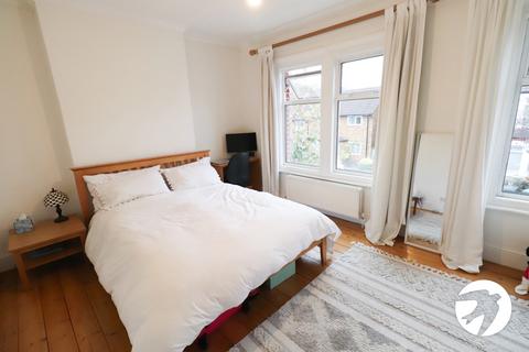 31 Myrtledene Road, London, SE2 0EZ