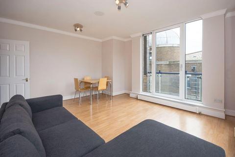 2 bedroom flat to rent, Plantation Wharf, Battersea SW11