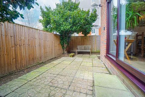 1 bedroom flat for sale, Chapel Park Road, St. Leonards-On-Sea