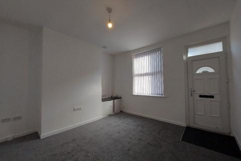 2 bedroom terraced house to rent, Laithe Street, Burnley BB11