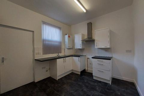 2 bedroom terraced house to rent, Laithe Street, Burnley BB11