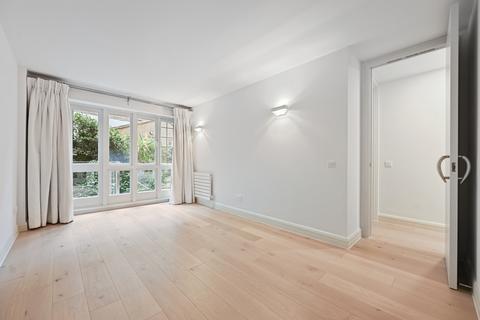 4 bedroom apartment to rent, London SW5