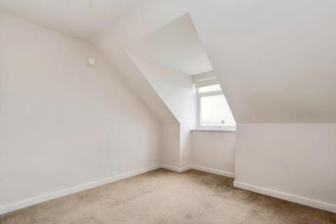 2 bedroom apartment to rent, 136 Maple Road, Surbiton KT6