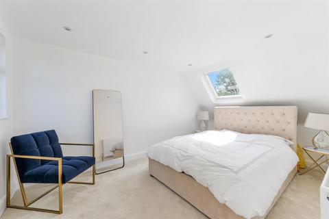 2 Yew Tree Bottom Road, Epsom, KT17 3NF