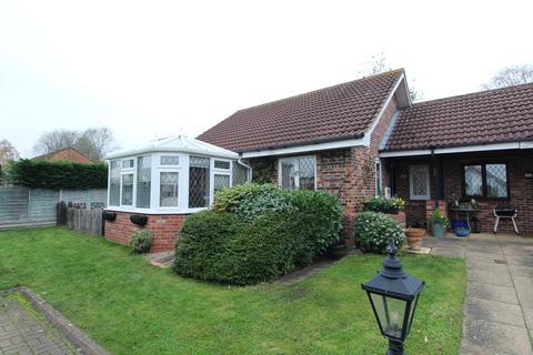 2 bedroom bungalow for sale, The Hawthorns, Lutterworth LE17