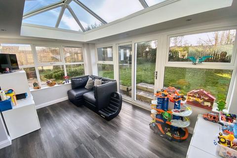 42 Benfield Close, Consett, DH8 0RH