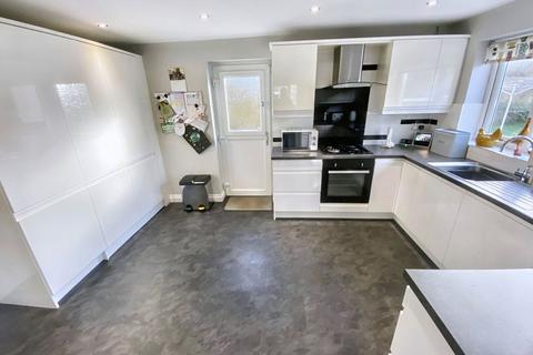 42 Benfield Close, Consett, DH8 0RH