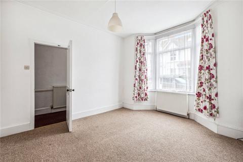 4 bedroom terraced house to rent, Valnay Street, London, SW17