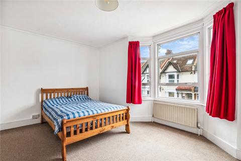 4 bedroom terraced house to rent, Valnay Street, London, SW17