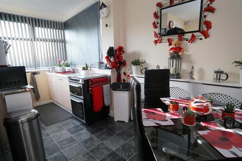 2 bedroom townhouse for sale, Mount Grove, Eccleshill, Bradford