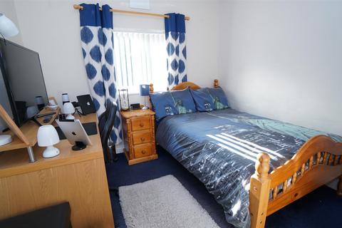 8 Mount Grove, Bradford, BD2 2JL