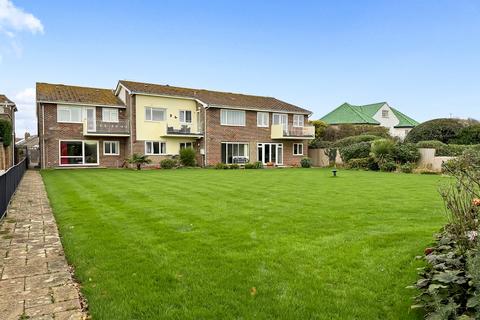 3 bedroom apartment for sale, Elverlands Close, Ferring, Worthing, West Sussex