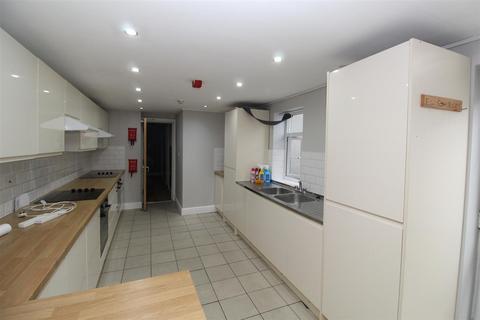 7 bedroom house to rent, Rhymney Street, Cardiff CF24